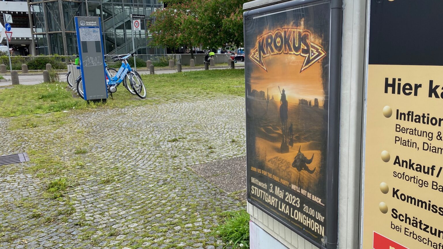 Krokus Werbung Rathaus Stuttgart